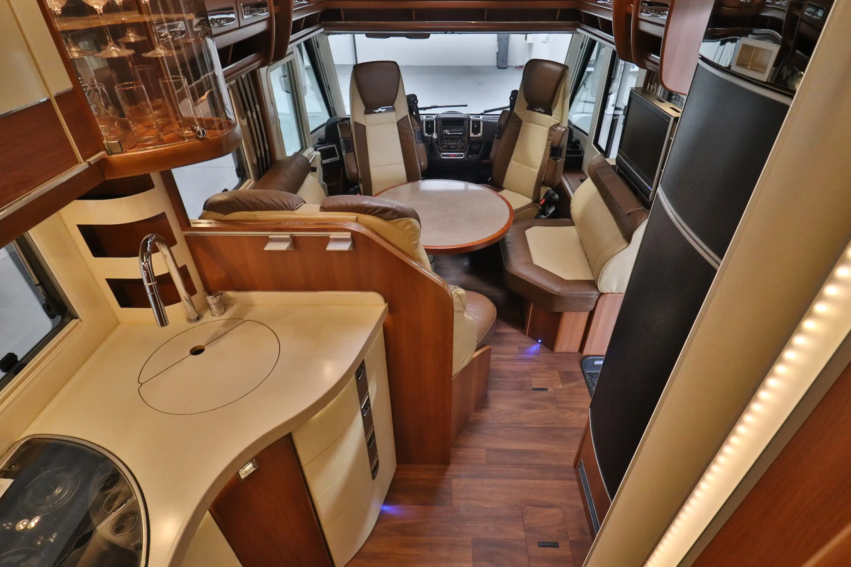 CARTHAGO Chic E-Line I50 LE Liner-Class